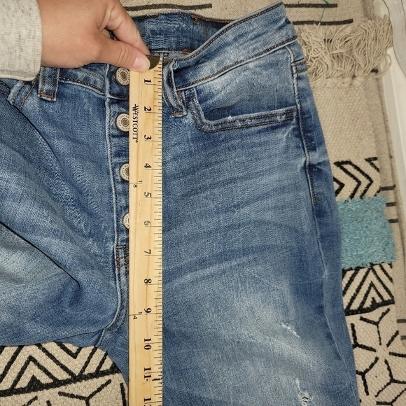 KANCAN BUTTON FRONT JEANS W SHARK BITE ANKLES, SZ 9 - Picture 10 of 12